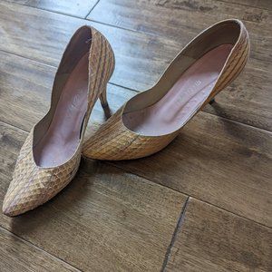 Vintage La Vallee snakeskin pastel pumps